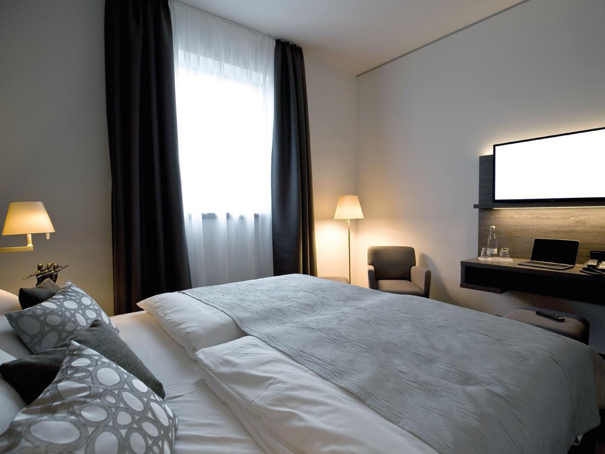 Hotel Eislinger Tor Eislingen/Fils Extérieur photo